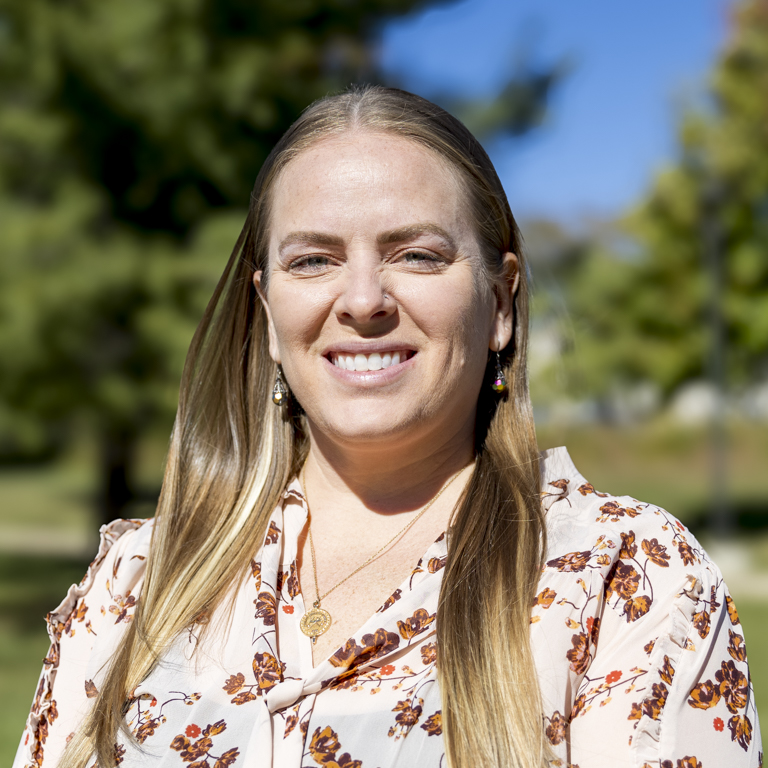 Profile image of Laura Kucik